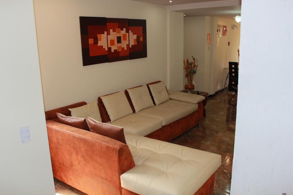 Hotel Las Mercedes Airport-Quito تابابيلا الغرفة الصورة