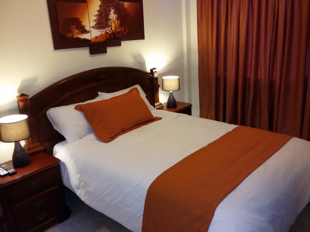 Hotel Las Mercedes Airport-Quito تابابيلا الغرفة الصورة